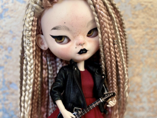 Blythe doll custom with sculpted face – Estel, unique doll, sculpted Blythe, special doll, Blythe rock star, art doll by Katty Suzume.